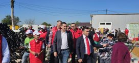 Corneliu Stefan: „Am  inceput Duminica Floriilor alaturi de locuitorii comunei Lunguletu, urandu-le “La Multi Ani” sarbatoritilor zilei”