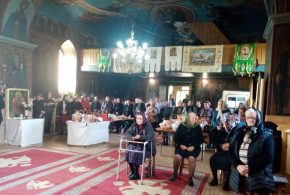 Giurgiu: Sarbatoare tripla  la Singureni cu rugaciune, cinstirea eroilor si 1.500 de sarmale pregatite de comunitate alaturi de primarul Marian Patuleanu