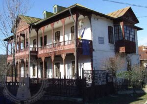 Casa cu amintiri de pe malul Ialomitei: Povestea muzeului din Pietrosita