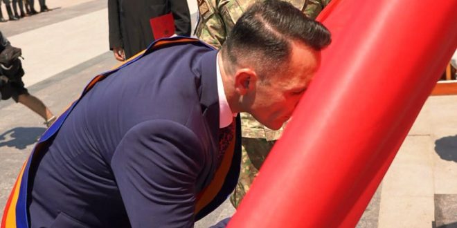 Simbolul solidaritatii absolute: Cum defineste primarul Daniel Cristian Stan importanta Drapelului National