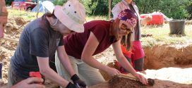 TARGOVISTE: CERCETARI ARHEOLOGICE LA POALELE CEAHLAULUI