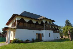 File de istorie vie la Targoviste: Povestea fascinanta  a Casei Arama  si a Muzeului Tiparului