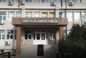 Preventia salveaza vieti: Octombrie, luna luptei impotriva cancerului de san si importanta depistarii precoce